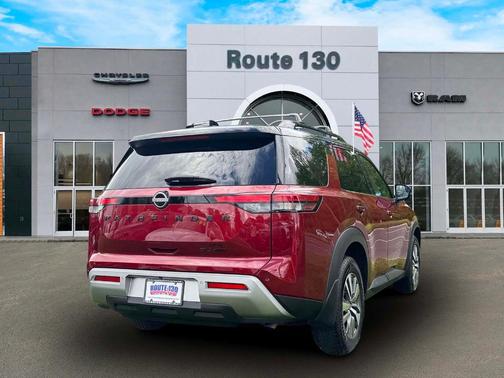 2 Tone Red / Black Roof 2023 Nissan Pathfinder SL