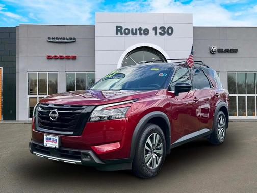 2 Tone Red / Black Roof 2023 Nissan Pathfinder SL
