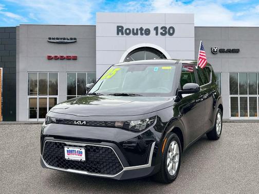Fusion Orange 2025 Kia Soul LX