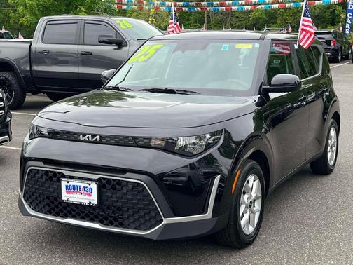 Fusion Orange 2025 Kia Soul LX