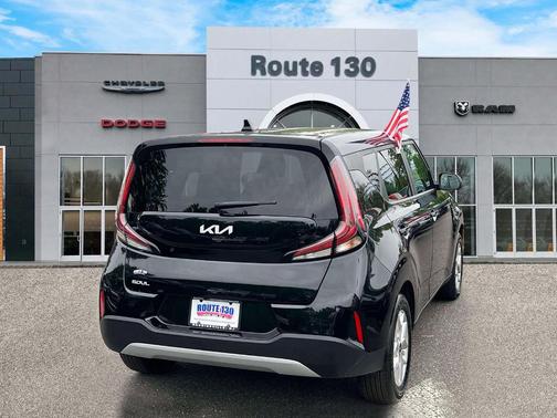 Fusion Orange 2025 Kia Soul LX