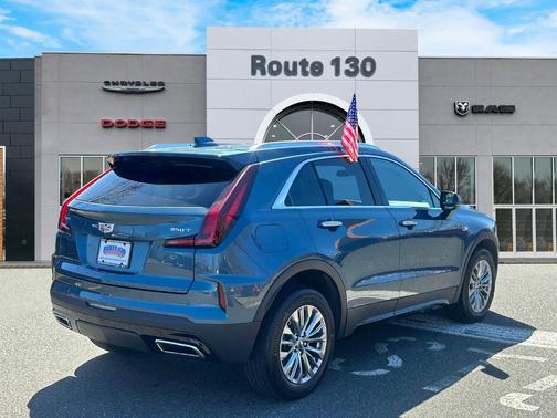 2024 Cadillac XT4 Premium Luxury