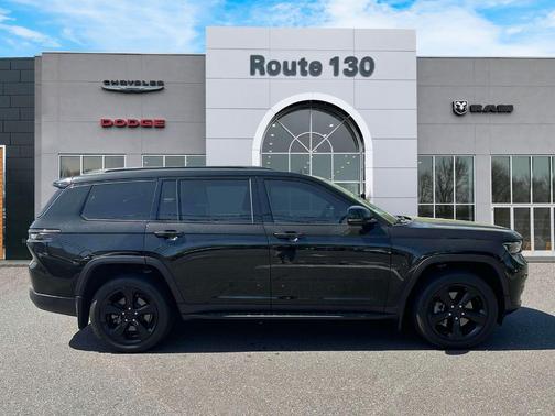 2022 Jeep Grand Cherokee L Laredo