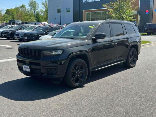 2022 Jeep Grand Cherokee L Laredo