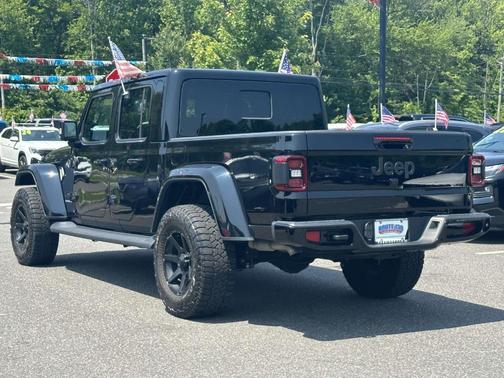 2022 Jeep Gladiator Overland