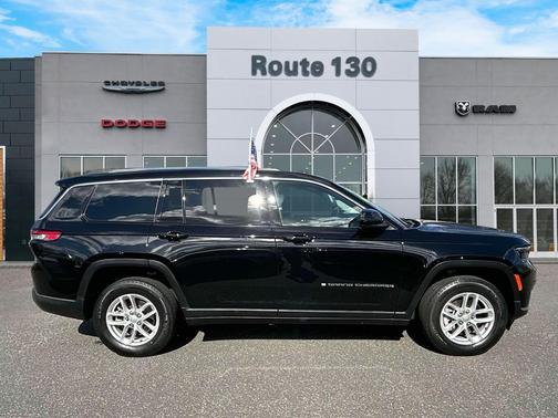 2022 Jeep Grand Cherokee L Laredo