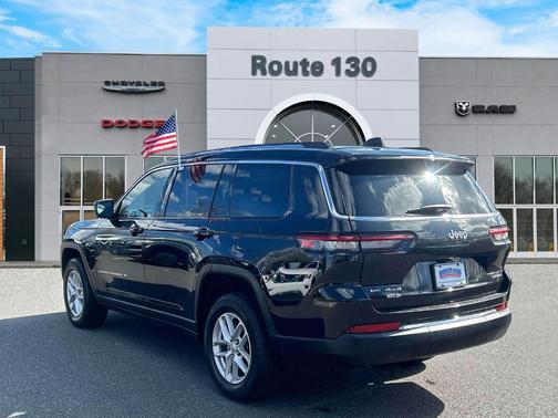 2022 Jeep Grand Cherokee L Laredo