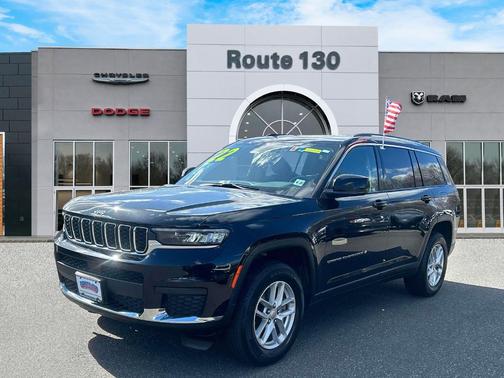 2022 Jeep Grand Cherokee L Laredo