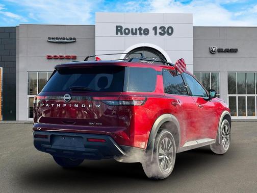 2023 Nissan Pathfinder SV