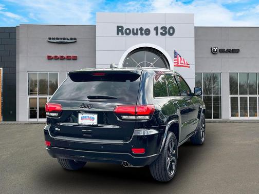 Diamond Black 2021 Jeep Grand Cherokee Laredo