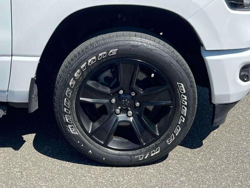 Bright White Clearcoat 2023 RAM 1500 Big Horn