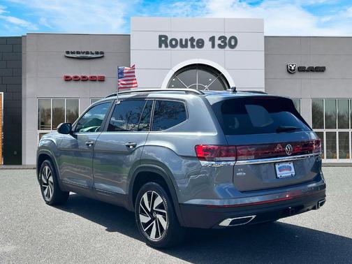 2024 Volkswagen Atlas 2.0T SE