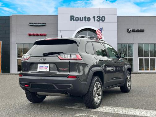 2022 Jeep Cherokee Trailhawk