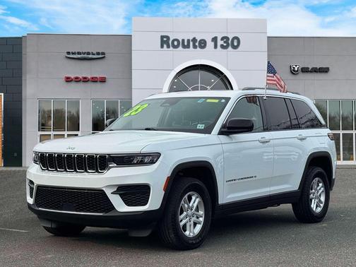 2023 Jeep Grand Cherokee Laredo