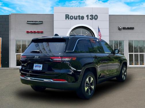 2023 Jeep Grand Cherokee 4xe Base