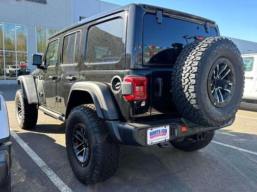 Black Clearcoat 2026 Jeep Wrangler Sport