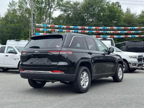 2023 Jeep Grand Cherokee Laredo