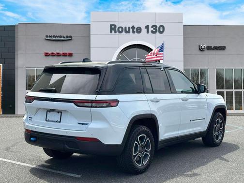 2022 Jeep Grand Cherokee 4xe Trailhawk