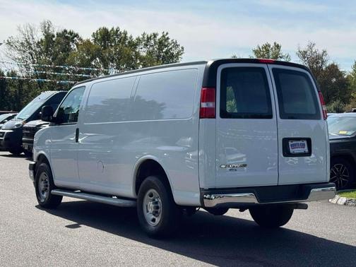 2023 Chevrolet Express 2500 Work Van