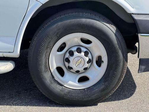 2023 Chevrolet Express 2500 Work Van