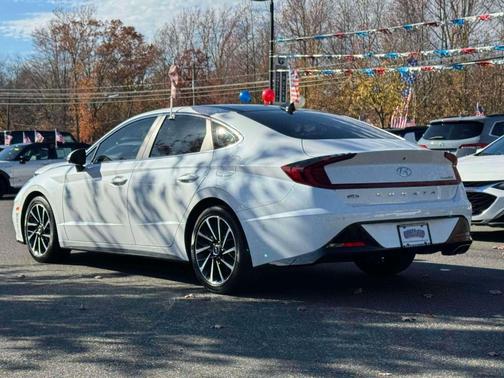 2021 Hyundai SONATA Limited