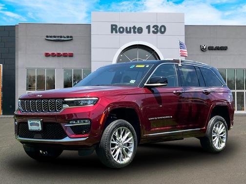 2022 Jeep Grand Cherokee Summit