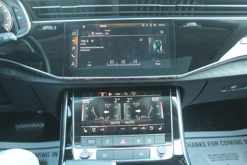 2022 Audi Q8 55 Premium