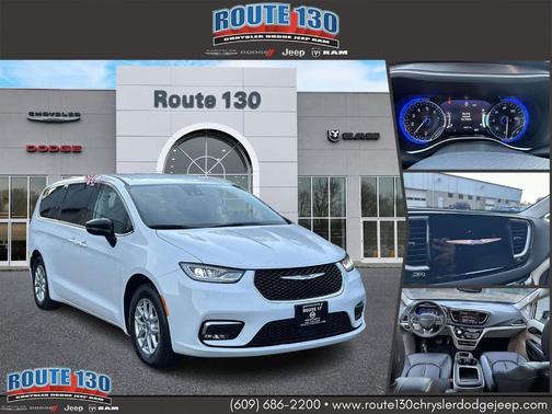 2024 Chrysler Pacifica Touring-L