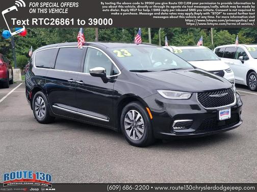 2023 Chrysler Pacifica Hybrid Limited