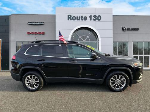 2022 Jeep Cherokee Latitude Lux