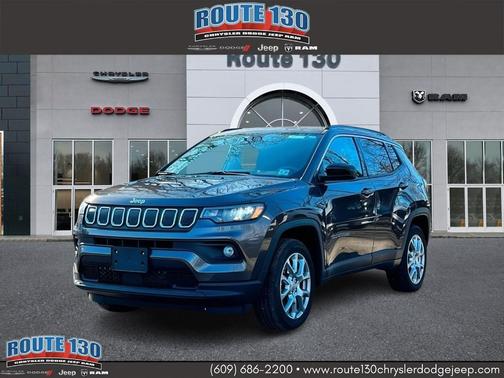 2022 Jeep Compass Latitude Lux