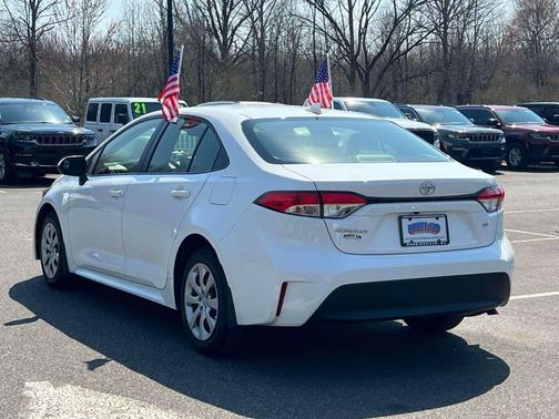 Ice 2023 Toyota Corolla LE