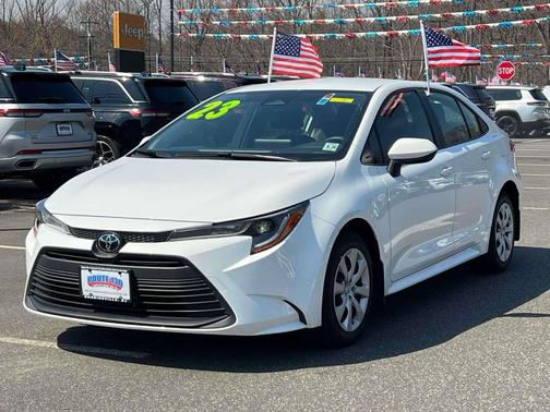 Ice 2023 Toyota Corolla LE