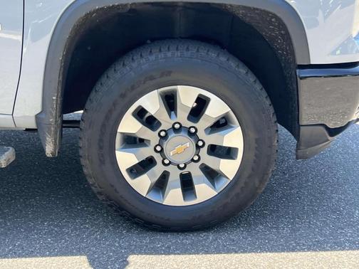 2025 Chevrolet Silverado 2500 Custom