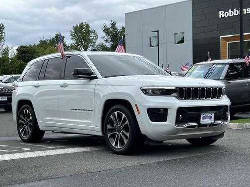 2022 Jeep Grand Cherokee Overland