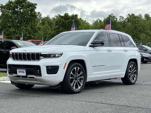 2022 Jeep Grand Cherokee Overland