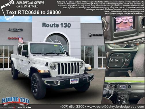 Bright White Clearcoat 2023 Jeep Gladiator Sport