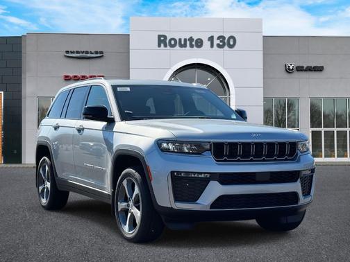 Silver Zynith 2026 Jeep Grand Cherokee Limited 4x4 SUV