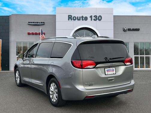 2018 Chrysler Pacifica Touring-L