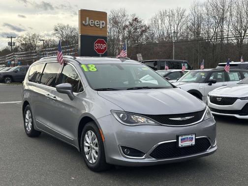 2018 Chrysler Pacifica Touring-L