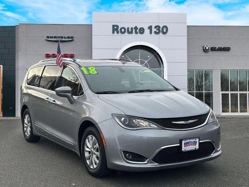 2018 Chrysler Pacifica Touring-L