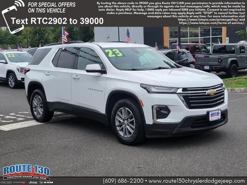 2023 Chevrolet Traverse LT Cloth