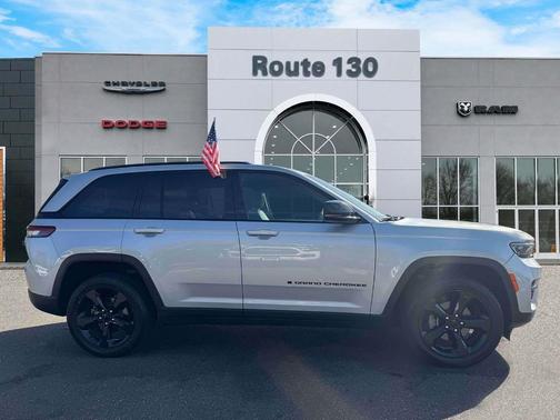 2024 Jeep Grand Cherokee Laredo