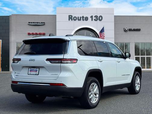 2022 Jeep Grand Cherokee L Laredo