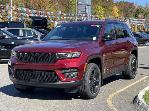 2025 Jeep Grand Cherokee Laredo