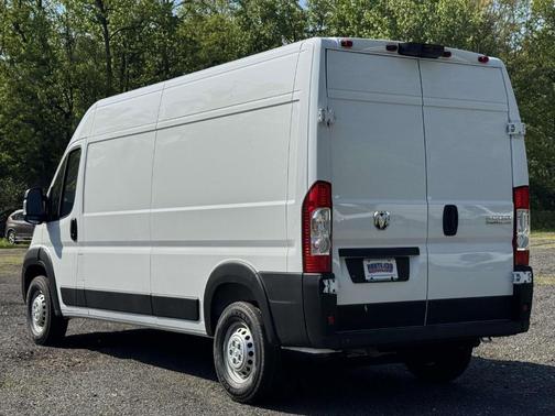 Bright White Clearcoat 2026 RAM ProMaster 2500 High Roof