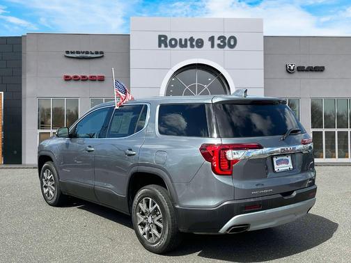 2022 GMC Acadia SLE