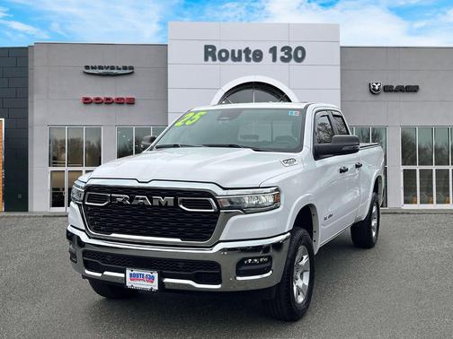 Bright White Clearcoat 2025 RAM 1500 Big Horn/Lone Star