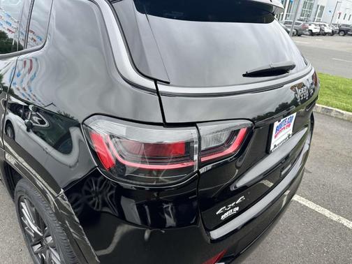 2022 Jeep Compass Altitude