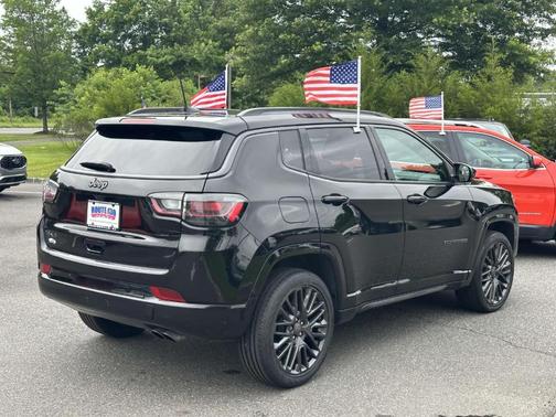 2022 Jeep Compass Altitude